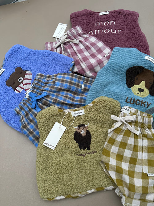 REVERSIBLE FLEECE VEST LUCKY