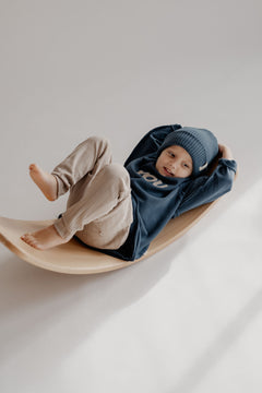 RAGLAN SWEATSHIRT|YOU SMELL LIKE LOVE