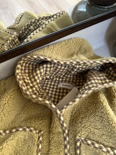 REVERSIBLE TEDDY JACKET MARZIPAN