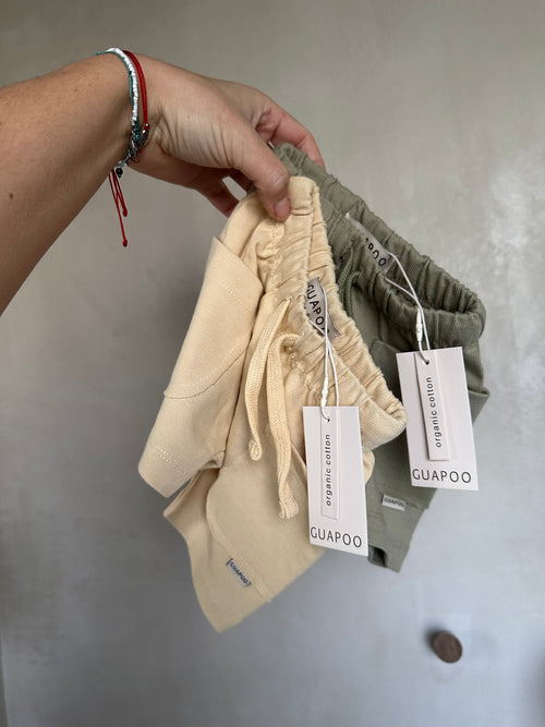 COZY SHORTS SOFT YELLOW