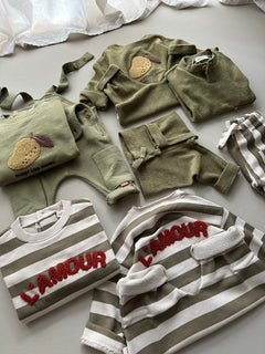 BATIK SWEATER MUSTARD