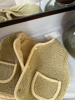 REVERSIBLE TEDDY VEST MARZIPAN