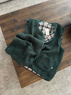 MOM REVERSIBLE VEST PINE