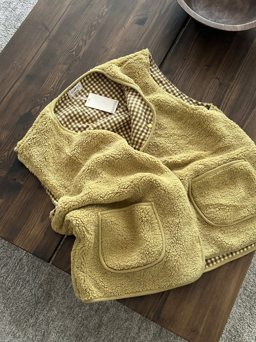 MOM REVERSIBLE VEST MARZIPAN