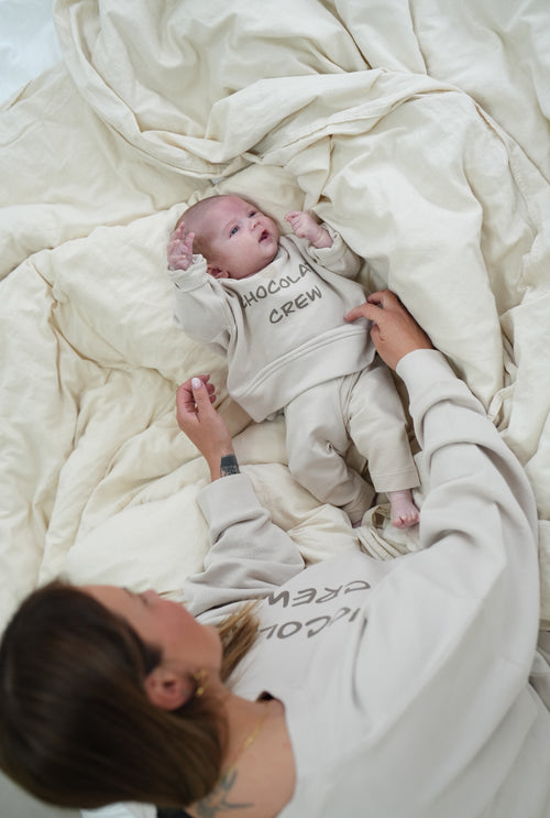 MOM SWEATER | CHOCOLATE CREW