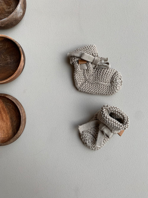 SOFT KNIT BOOTIES | MOCHA