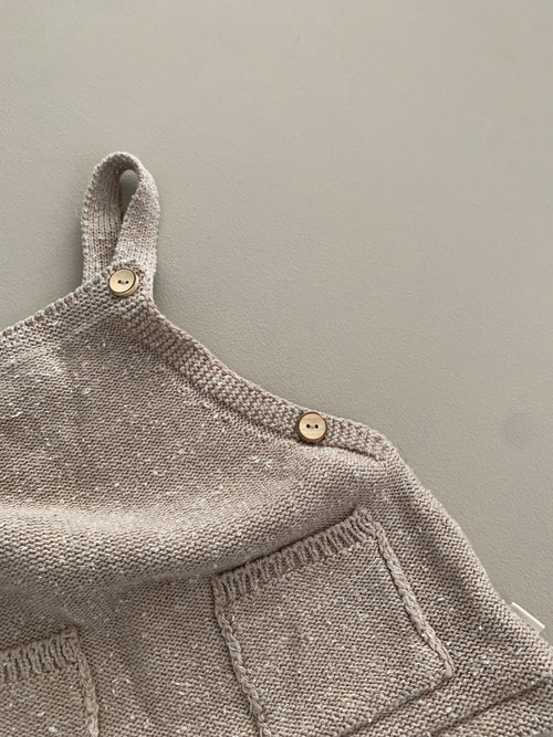 KNITTED SUMMER DUNGAREES | SAND MELANGE