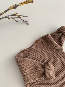 BUTTON KNIT SWEATER | TOFFEE