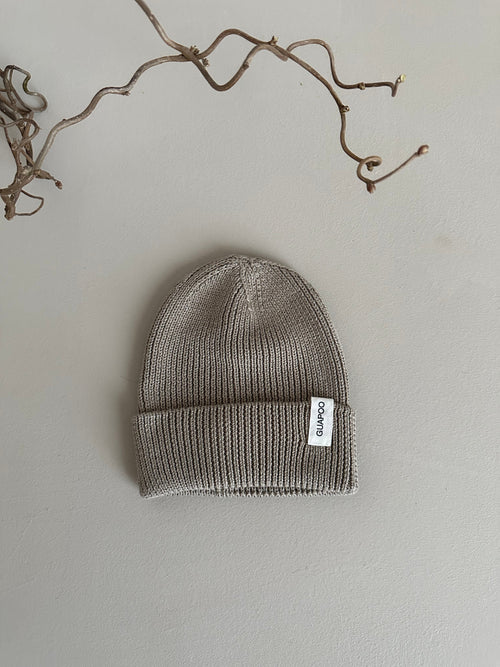 GESTRICKTE BEANIE | TAUPE GRAY